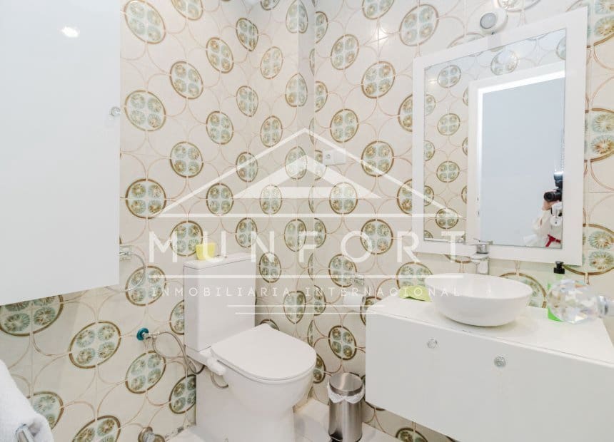 3 sovrum Lägenhet för semesterbostäder i Torrevieja - 1 300 € (Ref: 9838284)