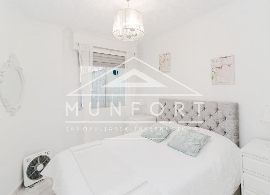 3 sovrum Lägenhet för semesterbostäder i Torrevieja - 1 300 € (Ref: 9838284)