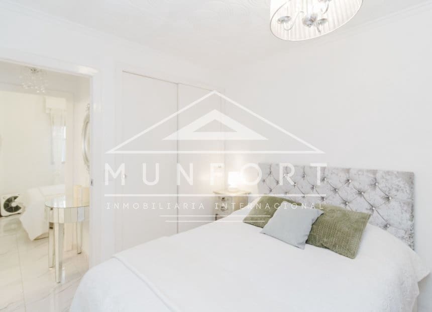 3 sovrum Lägenhet för semesterbostäder i Torrevieja - 1 300 € (Ref: 9838284)