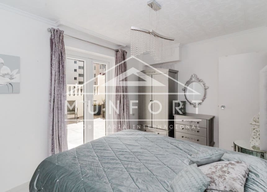3 sovrum Lägenhet för semesterbostäder i Torrevieja - 1 300 € (Ref: 9838284)