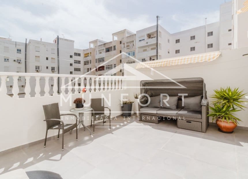 3 sovrum Lägenhet för semesterbostäder i Torrevieja - 1 300 € (Ref: 9838284)