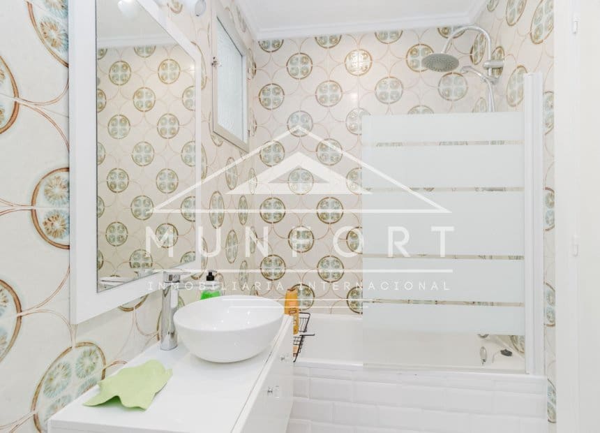 3 sovrum Lägenhet för semesterbostäder i Torrevieja - 1 300 € (Ref: 9838284)