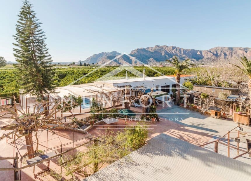 10 sovrum Villa till salu i Orihuela med pool - 1 750 000 € (Ref: 9838285)