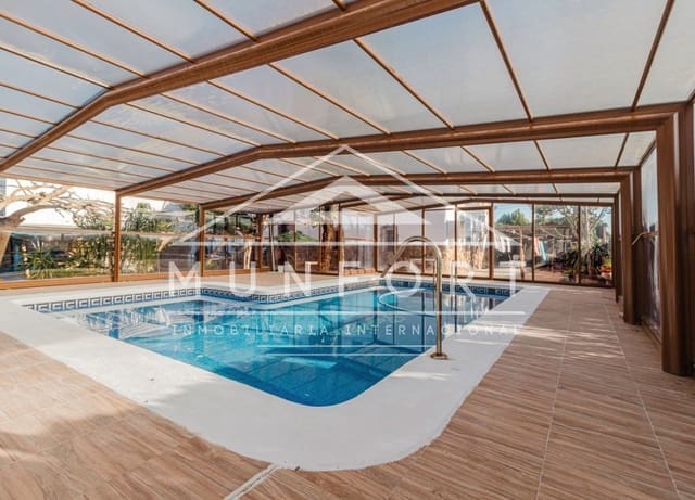 10 sovrum Villa till salu i Orihuela ciudad, Orihuela med pool - 1 750 000 € (Ref: 9838285)