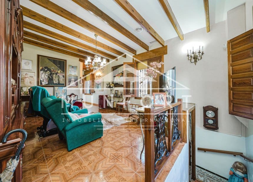 10 sovrum Villa till salu i Orihuela med pool - 1 750 000 € (Ref: 9838285)