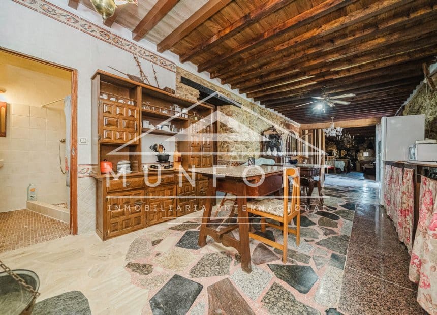 10 sovrum Villa till salu i Orihuela med pool - 1 750 000 € (Ref: 9838285)