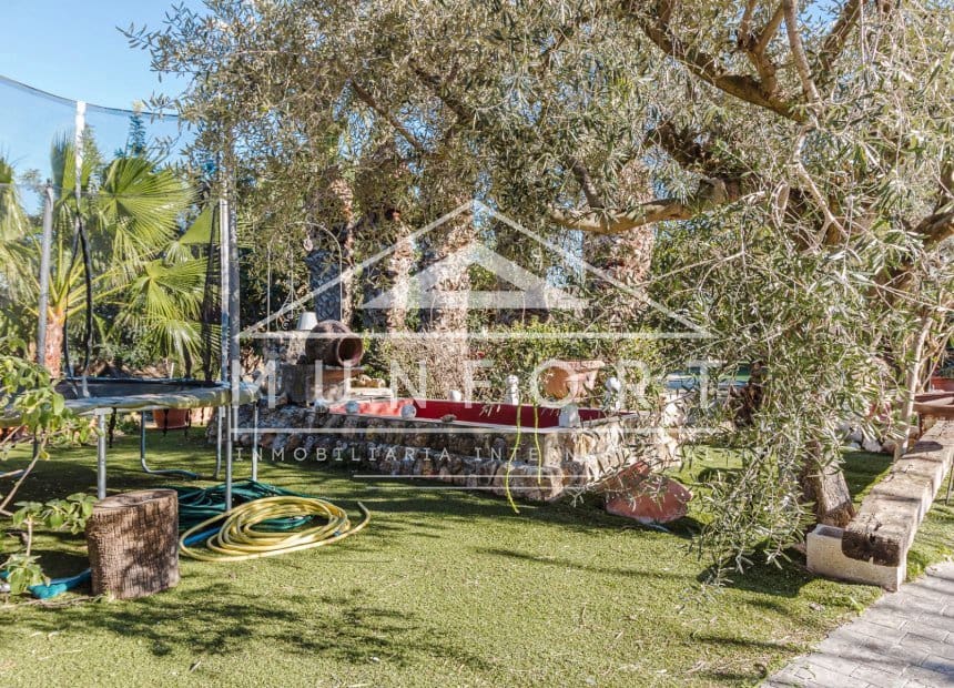 10 sovrum Villa till salu i Orihuela med pool - 1 750 000 € (Ref: 9838285)