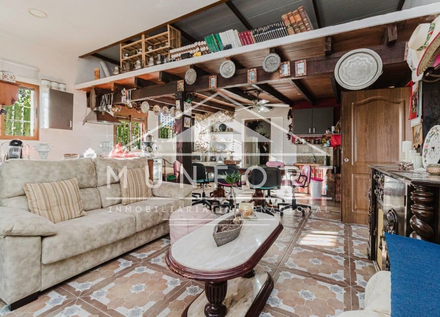 10 sovrum Villa till salu i Orihuela med pool - 1 750 000 € (Ref: 9838285)