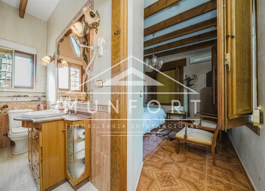 10 sovrum Villa till salu i Orihuela med pool - 1 750 000 € (Ref: 9838285)