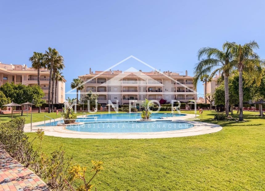 2 soverom Leilighet til salgs i Playa Flamenca med svømmebasseng - € 199 000 (Ref: 9838687)