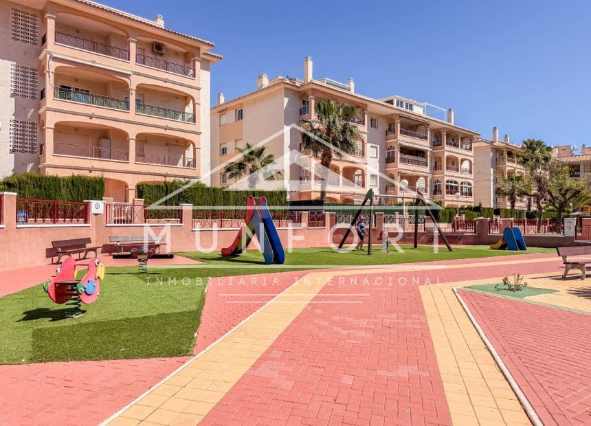 2 soverom Leilighet til salgs i Playa Flamenca med svømmebasseng - € 199 000 (Ref: 9838687)