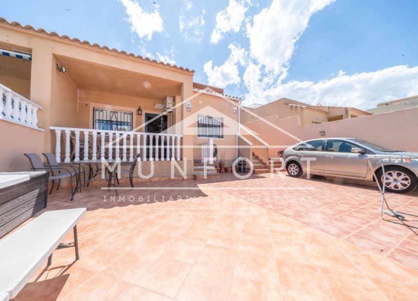 2 chambre Villa/Maison à vendre à Orihuela Costa avec piscine - 230 000 € (Ref: 9838691)