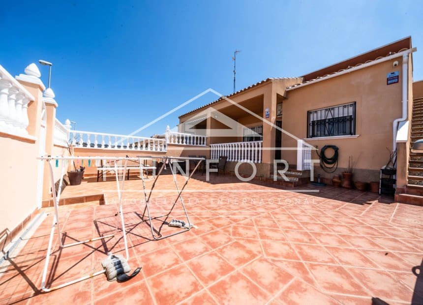 2 chambre Villa/Maison à vendre à Orihuela Costa avec piscine - 230 000 € (Ref: 9838691)