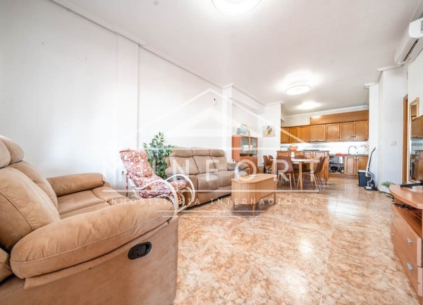 2 chambre Villa/Maison à vendre à Orihuela Costa avec piscine - 230 000 € (Ref: 9838691)