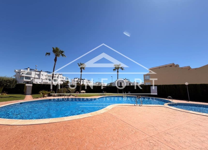 2 chambre Villa/Maison à vendre à Orihuela Costa avec piscine - 230 000 € (Ref: 9838691)