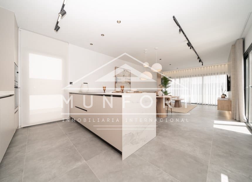 3 slaapkamer Villa te koop in Los Alcazares - € 869.900 (Ref: 9841868)