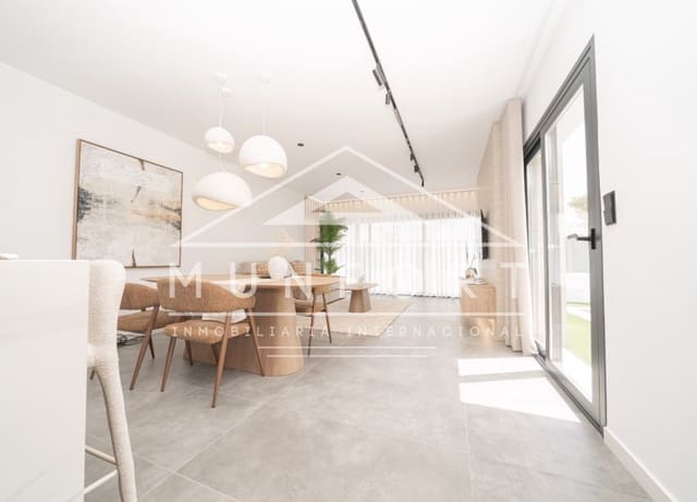 3 slaapkamer Villa te koop in Los Alcázares - € 869.900 (Ref: 9841868)
