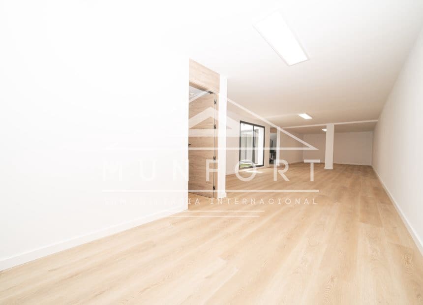 3 slaapkamer Villa te koop in Los Alcazares - € 869.900 (Ref: 9841868)