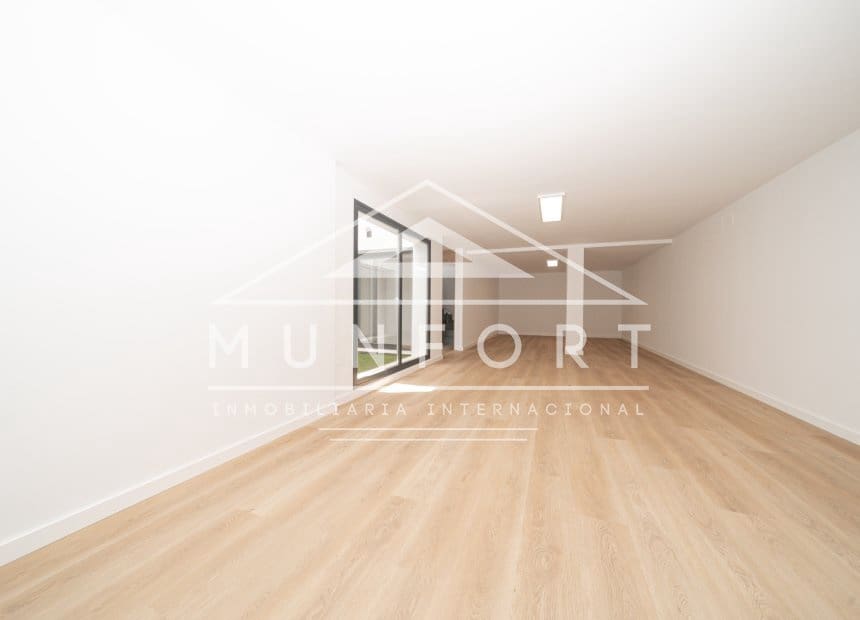 3 slaapkamer Villa te koop in Los Alcazares - € 869.900 (Ref: 9841868)