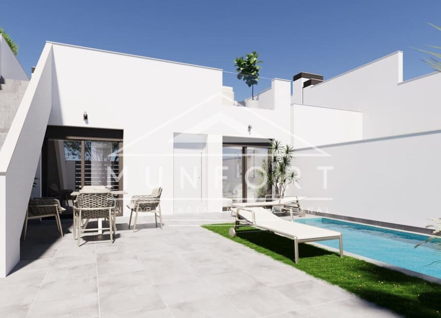 2 soveværelse Byhus til salg i Roldan med swimmingpool - € 259.900 (Ref: 9848230)