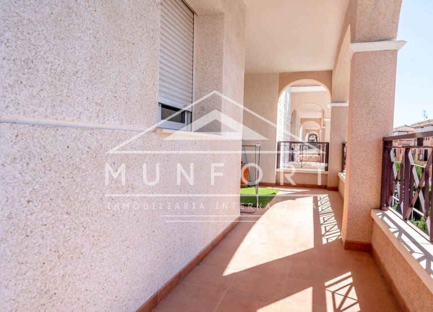 2 soveværelse Lejlighed til salg i Playa Flamenca med swimmingpool - € 199.000 (Ref: 9850381)