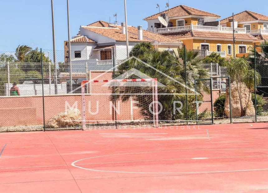 2 soveværelse Lejlighed til salg i Playa Flamenca med swimmingpool - € 199.000 (Ref: 9850381)