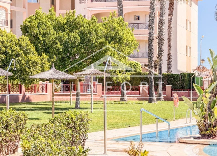 2 soveværelse Lejlighed til salg i Playa Flamenca med swimmingpool - € 199.000 (Ref: 9850381)