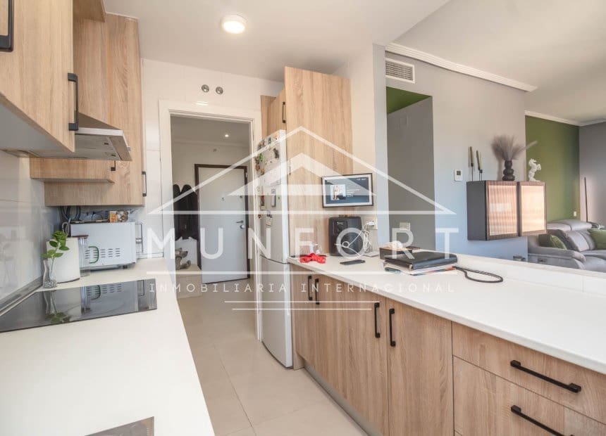 2 bedroom Penthouse for sale in Los Alcazares with pool - € 195,000 (Ref: 9850743)