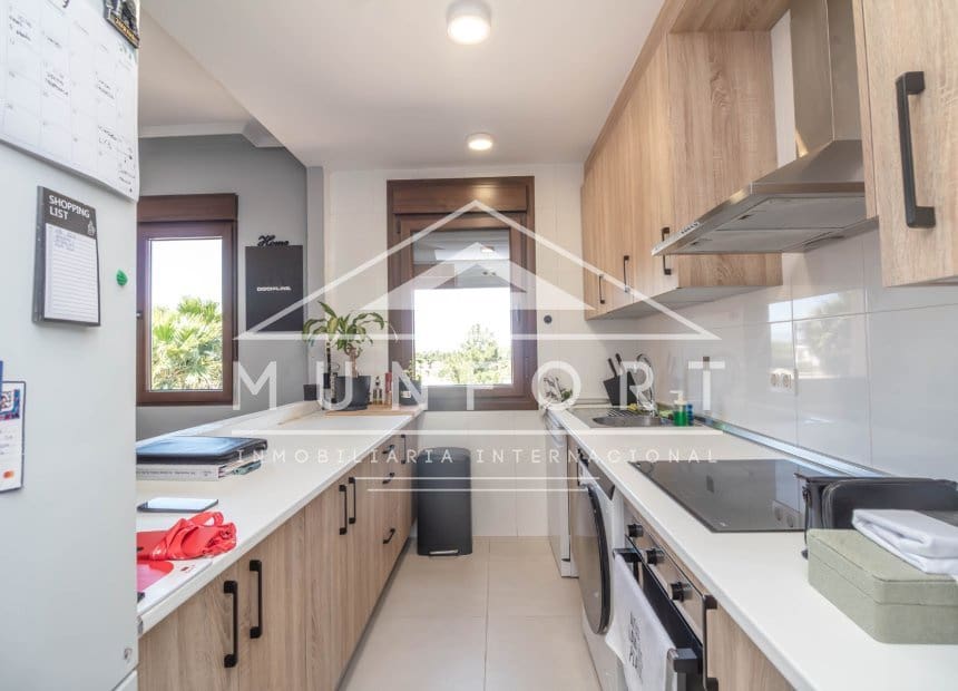 2 bedroom Penthouse for sale in Los Alcazares with pool - € 195,000 (Ref: 9850743)