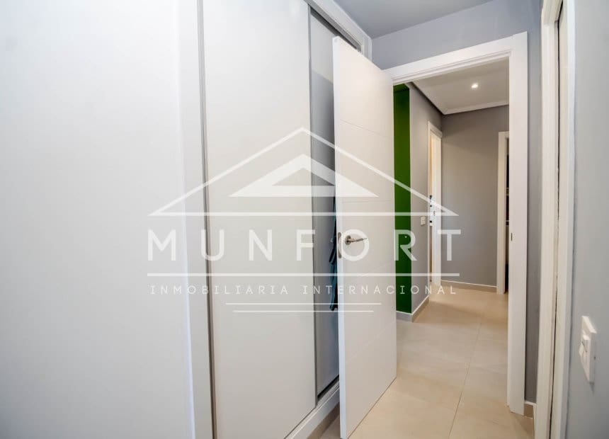 2 bedroom Penthouse for sale in Los Alcazares with pool - € 195,000 (Ref: 9850743)