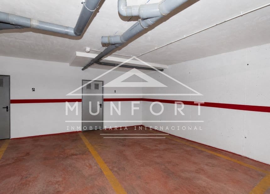 2 bedroom Penthouse for sale in Los Alcazares with pool - € 195,000 (Ref: 9850743)