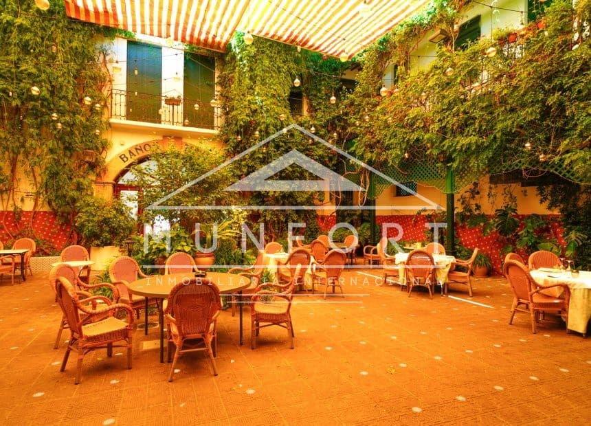 2 bedroom Penthouse for sale in Los Alcazares with pool - € 195,000 (Ref: 9850743)