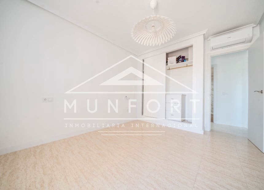 2 soverom Hus til salgs i Pilar de la Horadada med svømmebasseng - € 329 900 (Ref: 9850745)