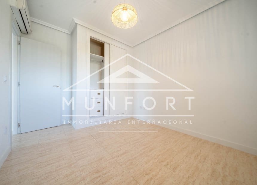 2 soverom Hus til salgs i Pilar de la Horadada med svømmebasseng - € 329 900 (Ref: 9850745)