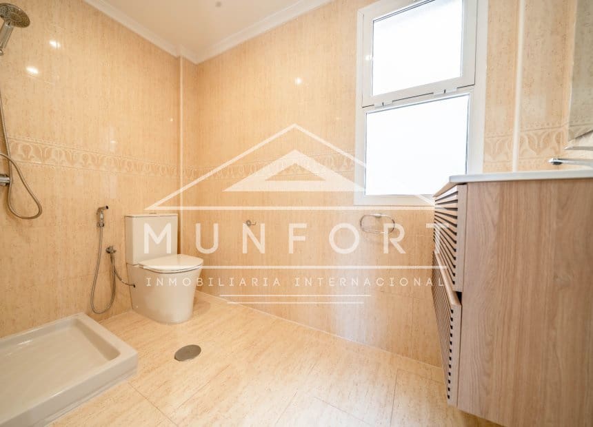 2 soverom Hus til salgs i Pilar de la Horadada med svømmebasseng - € 329 900 (Ref: 9850745)