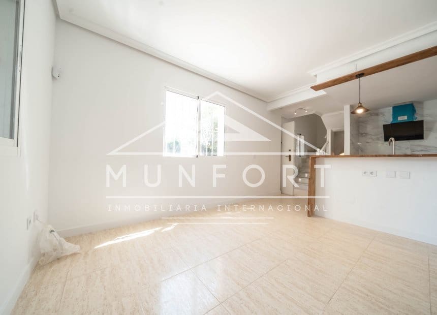 2 soverom Hus til salgs i Pilar de la Horadada med svømmebasseng - € 329 900 (Ref: 9850745)