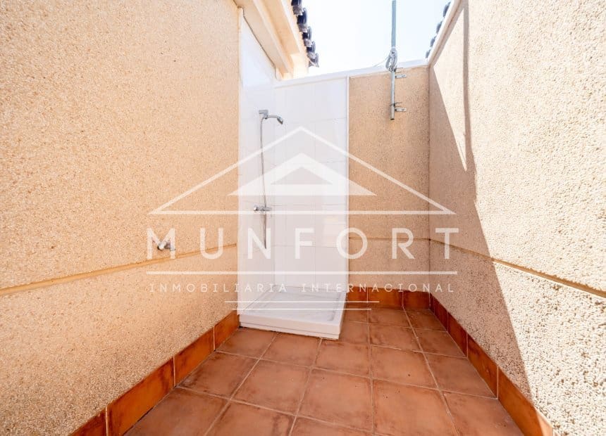 2 soverom Hus til salgs i Pilar de la Horadada med svømmebasseng - € 329 900 (Ref: 9850745)