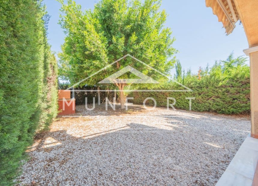 2 soverom Hus til salgs i Pilar de la Horadada med svømmebasseng - € 329 900 (Ref: 9850745)