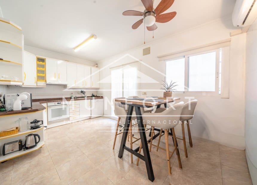 2 bedroom Beach Apartment for holiday rental in Los Urrutias - € 850 (Ref: 9854523)