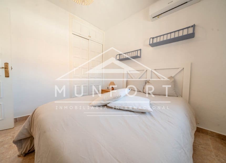 2 bedroom Beach Apartment for holiday rental in Los Urrutias - € 850 (Ref: 9854523)