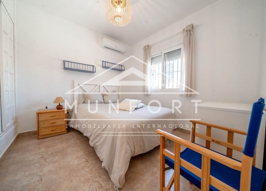 2 bedroom Beach Apartment for holiday rental in Los Urrutias - € 850 (Ref: 9854523)