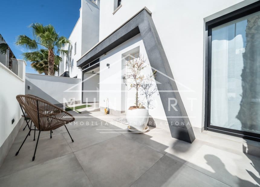 3 soveværelse Villa til salg i Santiago de la Ribera med swimmingpool - € 679.900 (Ref: 9854628)