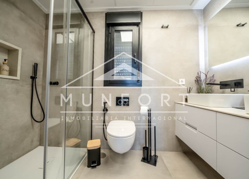3 soveværelse Villa til salg i Santiago de la Ribera med swimmingpool - € 679.900 (Ref: 9854628)