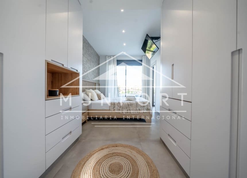 3 soveværelse Villa til salg i Santiago de la Ribera med swimmingpool - € 679.900 (Ref: 9854628)