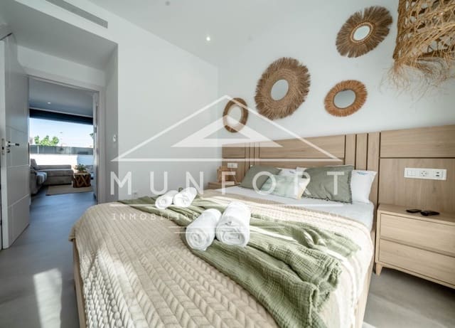 3 soveværelse Villa til salg i Santiago de la Ribera, San Javier med swimmingpool - € 679.900 (Ref: 9854628)