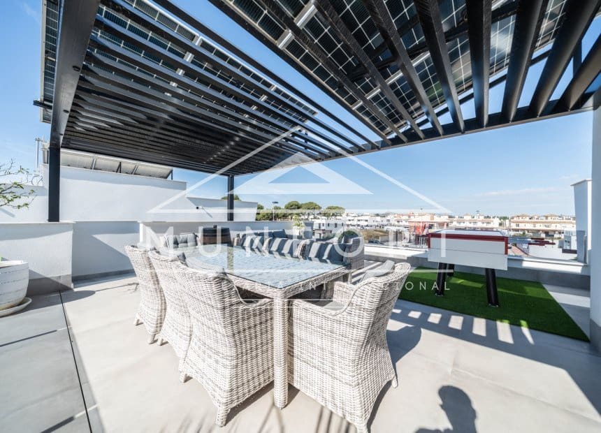3 soveværelse Villa til salg i Santiago de la Ribera med swimmingpool - € 679.900 (Ref: 9854628)