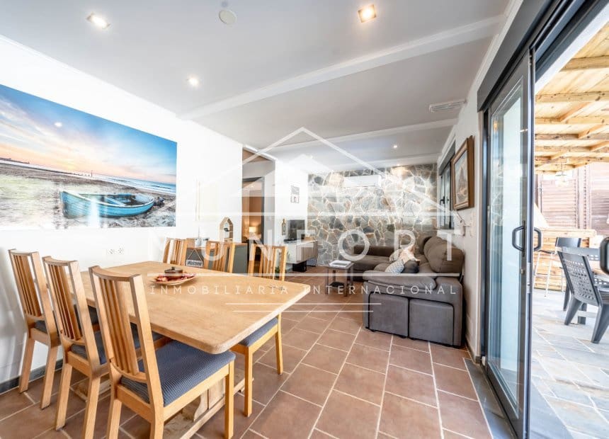3 bedroom Villa for holiday rental in Pinar de Campoverde with pool - € 1,600 (Ref: 9854629)