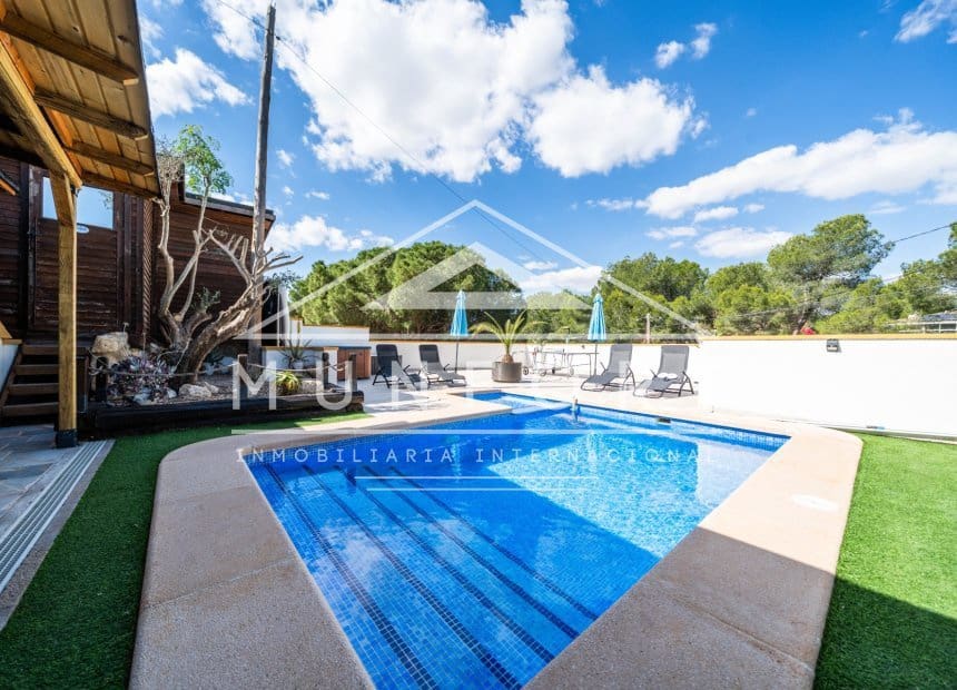 3 bedroom Villa for holiday rental in Pinar de Campoverde with pool - € 1,600 (Ref: 9854629)