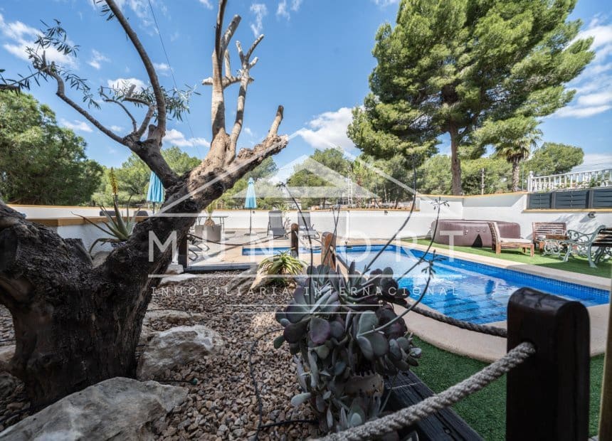 3 bedroom Villa for holiday rental in Pinar de Campoverde with pool - € 1,600 (Ref: 9854629)
