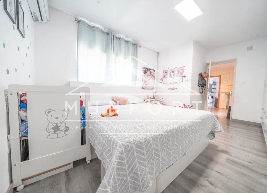 6 sovrum Kommersiell till salu i Pilar de la Horadada - 375 000 € (Ref: 9860674)